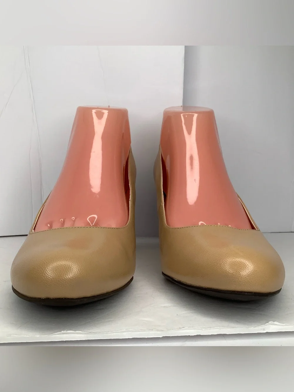 Cole Haan Beige Leather Stacked Heel Women’s Pumps Sz 10B Business Quiet Luxury